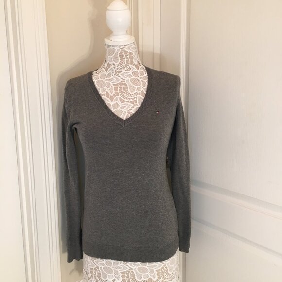 Tommy Hilfiger Gray V-neck Sweater - Picture 2 of 10